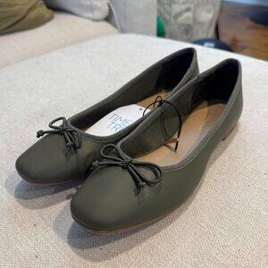 Time and Tru Women's Khaki and Green Ballet-shoes